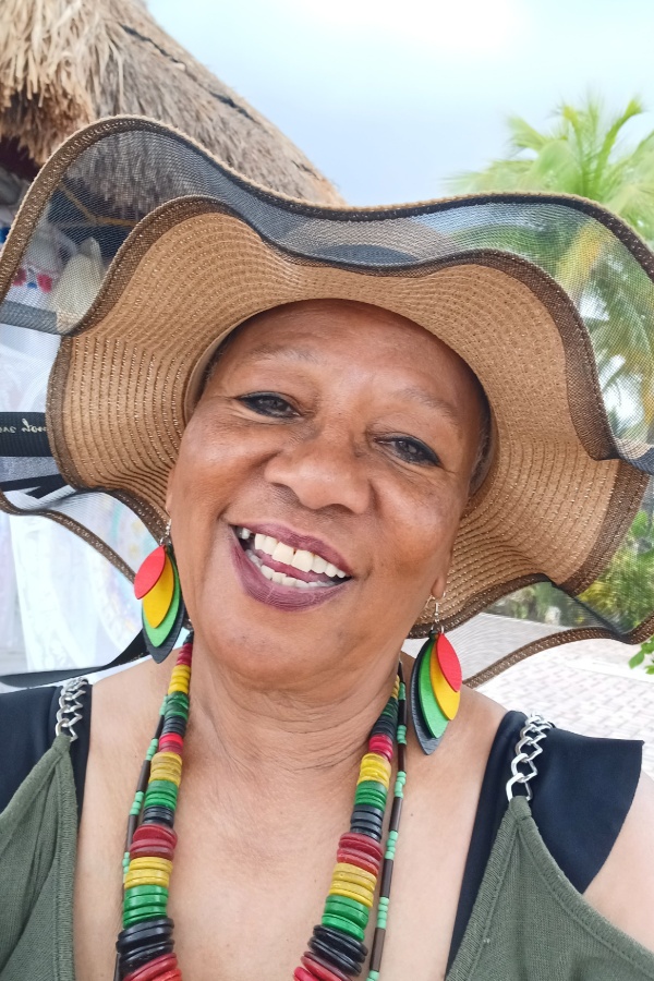 Cruise Brothers Travel Agent Sonceraee Yeldell